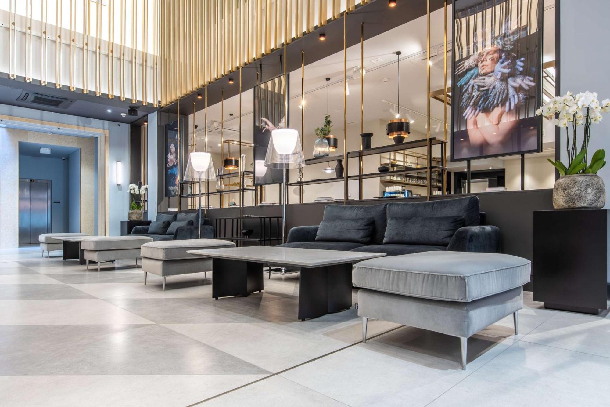 Radisson Blu Hotel Prague — Photos 1